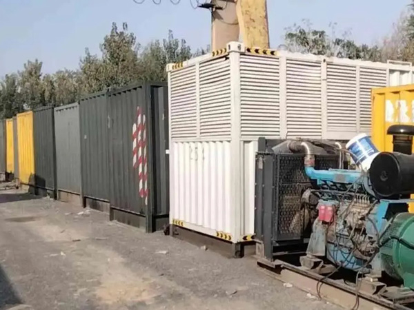 大英200KW柴油发电机机组每小时油耗是多少?